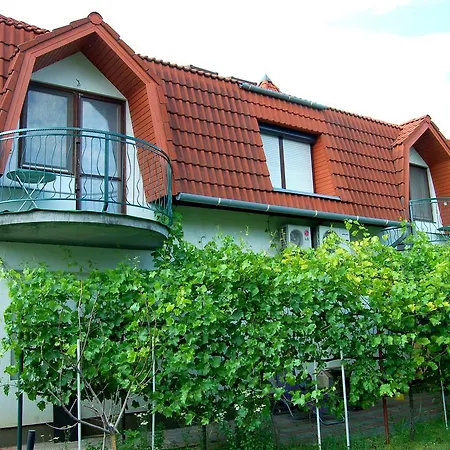 Apartment Sunnyside Apartman *