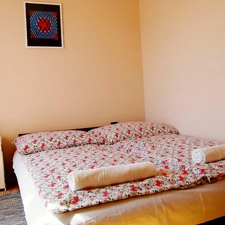 Sunnyside Apartman Апартаменты *